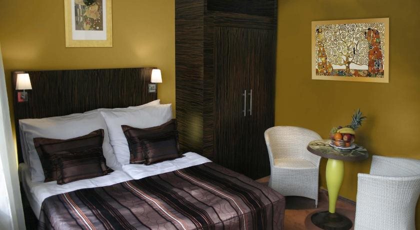 EA Hotel Crystal Palace 21