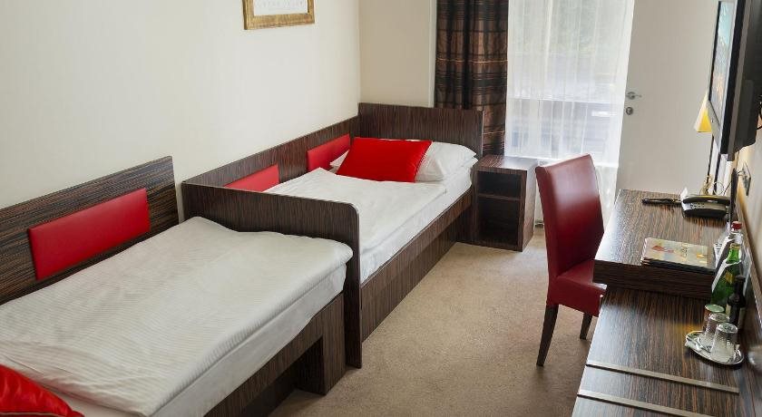 EA Hotel Crystal Palace 24