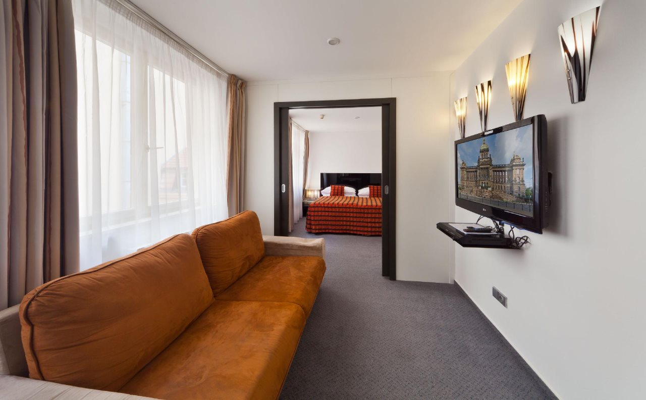 Prague Inn 24