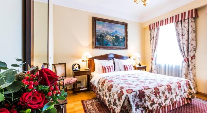 Golden Well Hotel 15