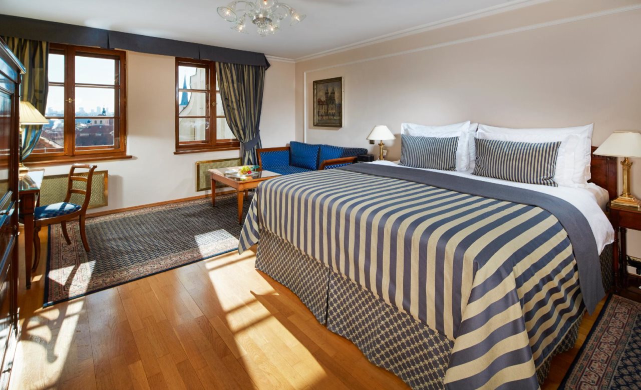 Golden Well Hotel 17