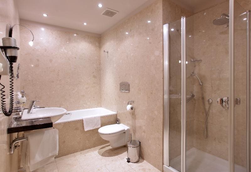 Absolutum Hotel 17