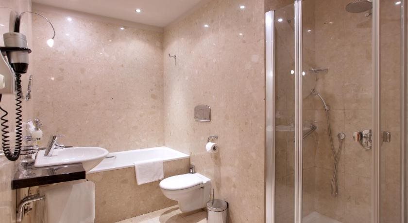 Absolutum Hotel 22