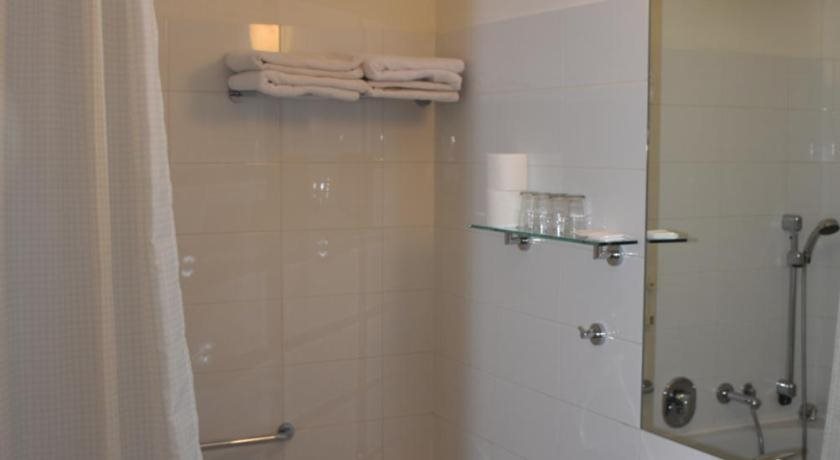 Aparthotel Austria Suites 17