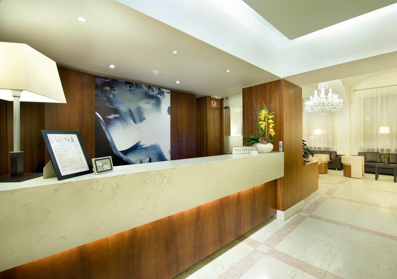 Hotel Maestro by Adrez 16