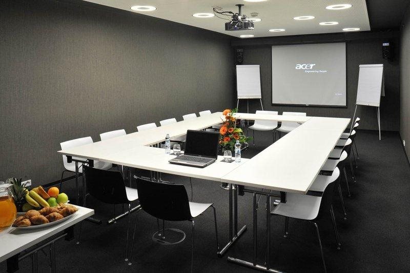 Metropol Design Hotel Old Town 10