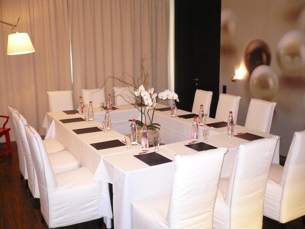 Perla Hotel Prag 21