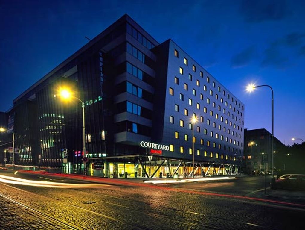 Courtyard by Marriott Prague City 11