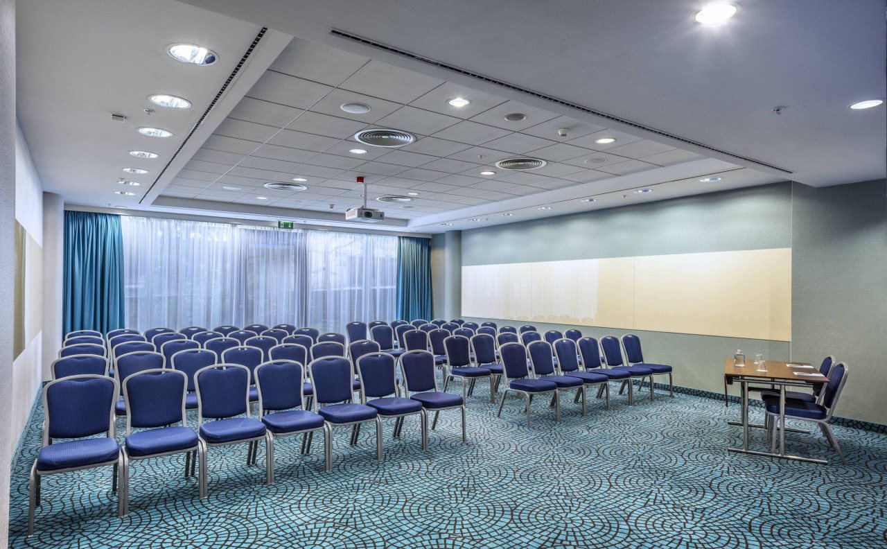 Courtyard by Marriott Prague City 23