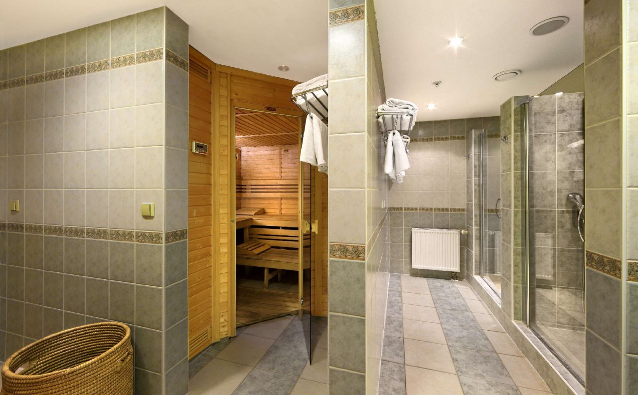 Lindner Hotel Prague Castle 10