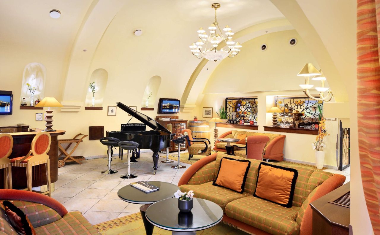 Lindner Hotel Prague Castle 12