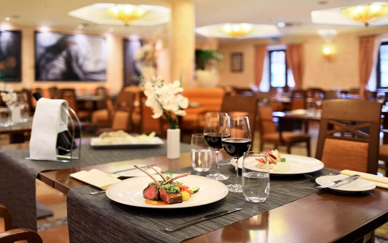Lindner Hotel Prague Castle 9