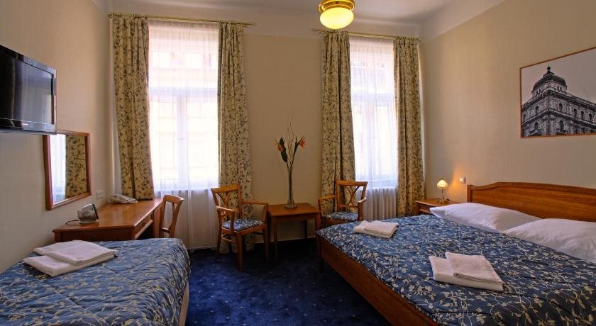 Hotel Anna 9
