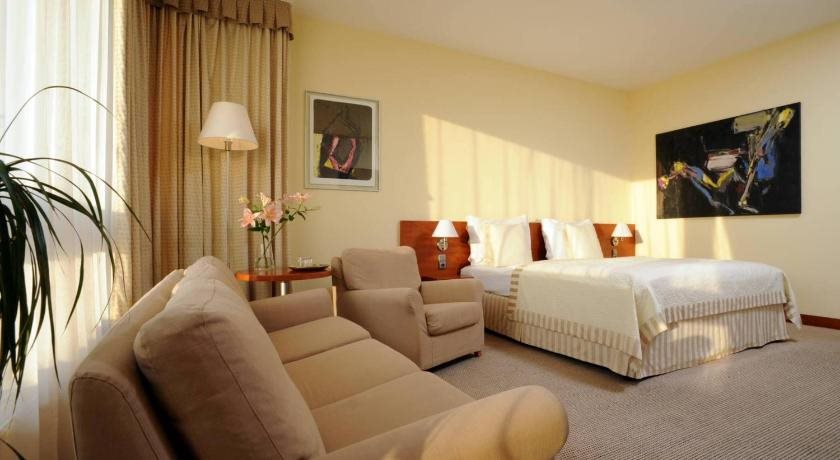 Art Hotel Prague 19