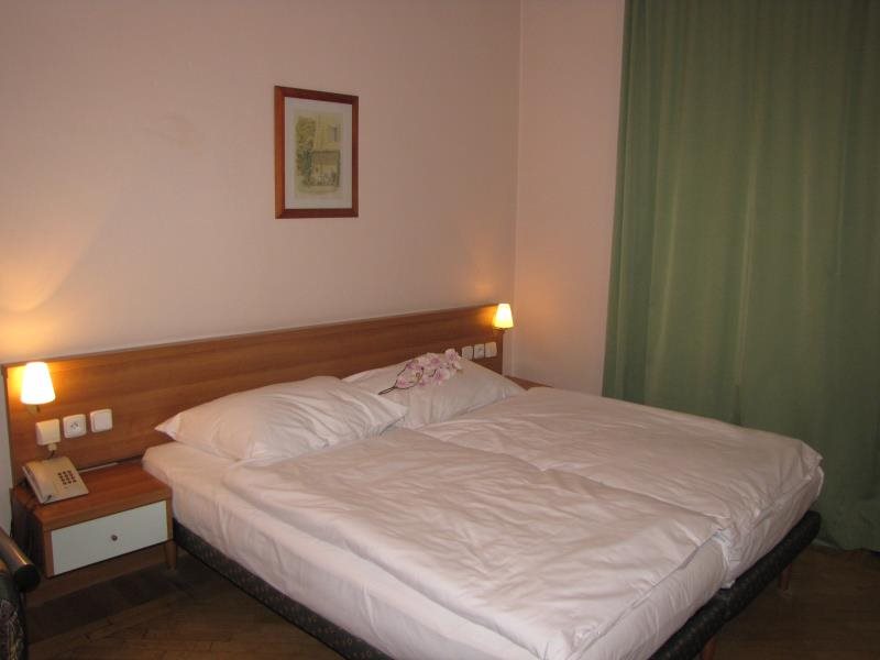 Residence Select 13