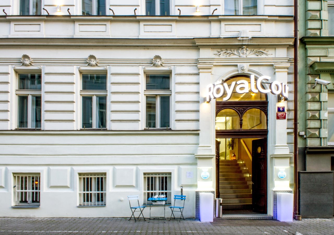 Royal Court Hotel 1