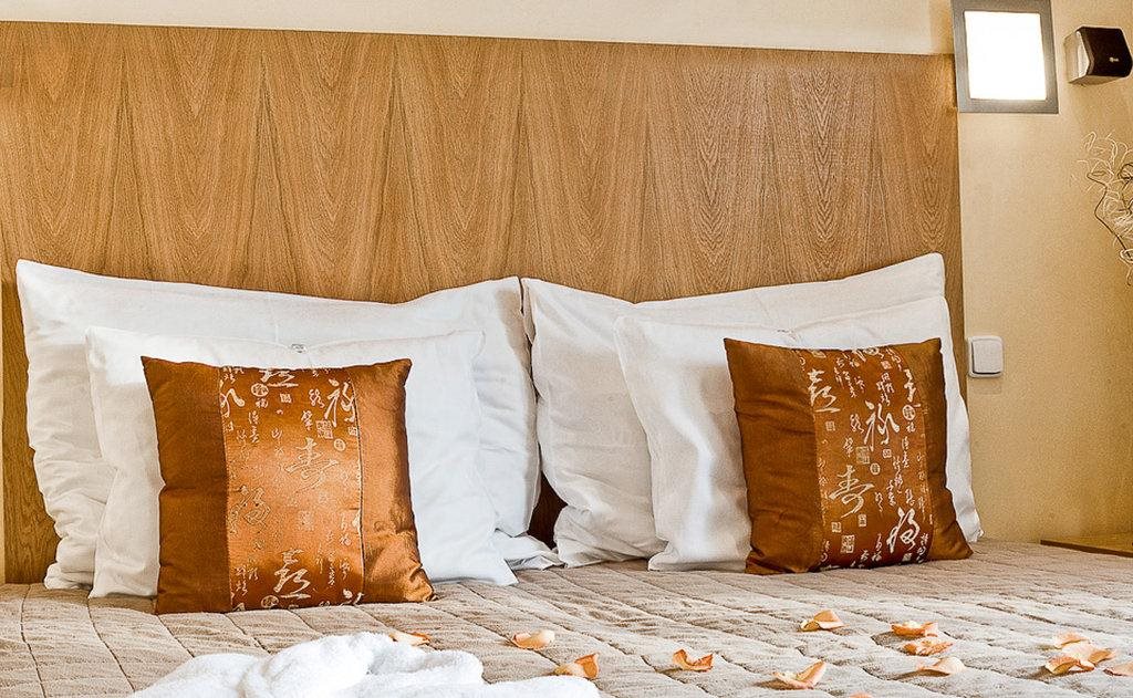 Royal Court Hotel 18
