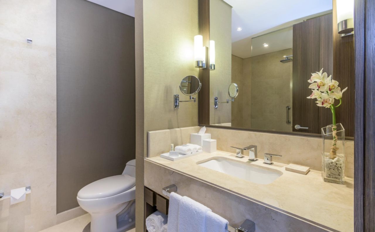 Courtyard by Marriott Prague Airport 16