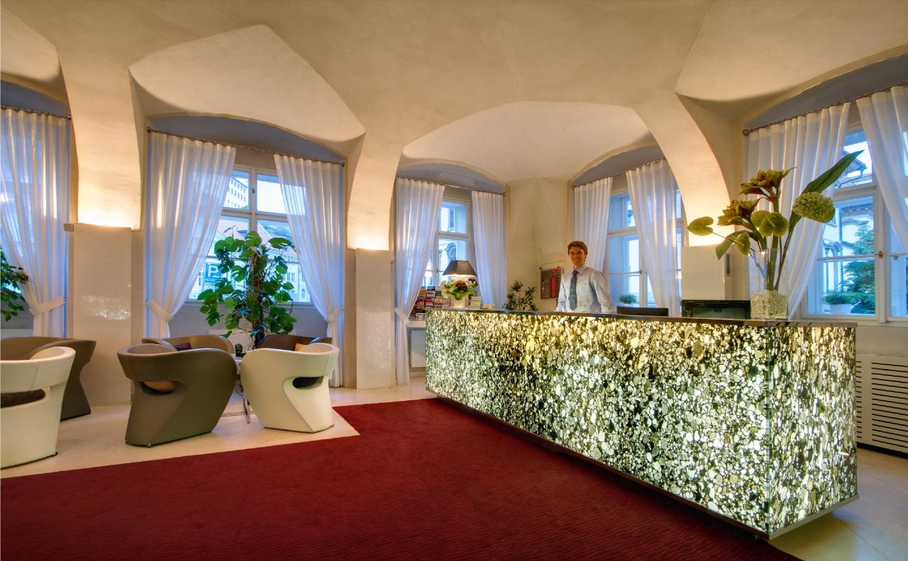 Hotel Three Storks 10