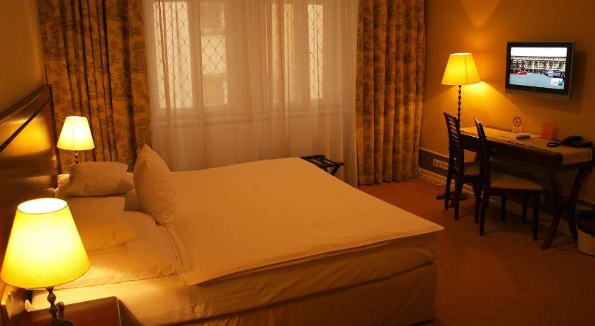 Hotel Antik 24