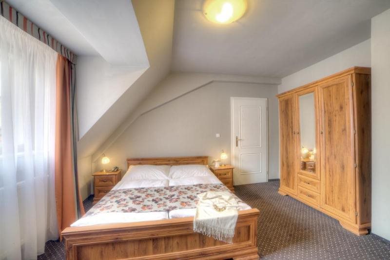 Hotel Palac U Kocku Prague 15
