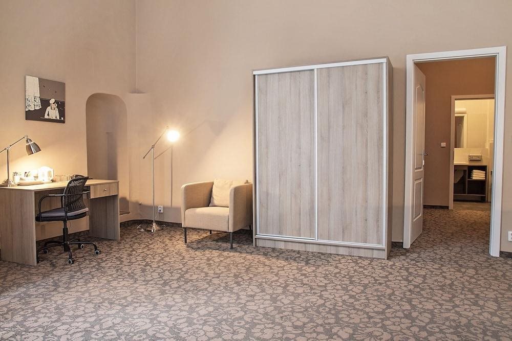 Hotel Palac U Kocku Prague 17
