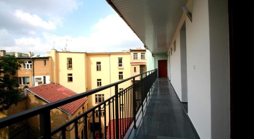 Susa Aparthotel 8