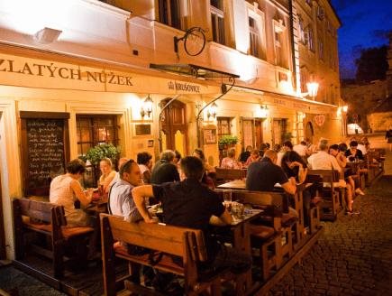 U Zlatych nuzek 16