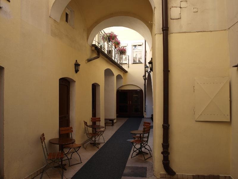 King George's House 4