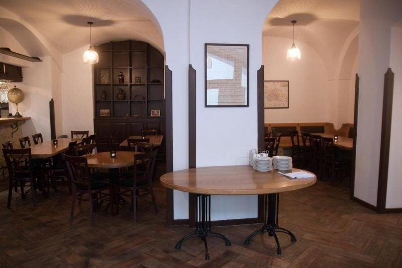 King George's House 18