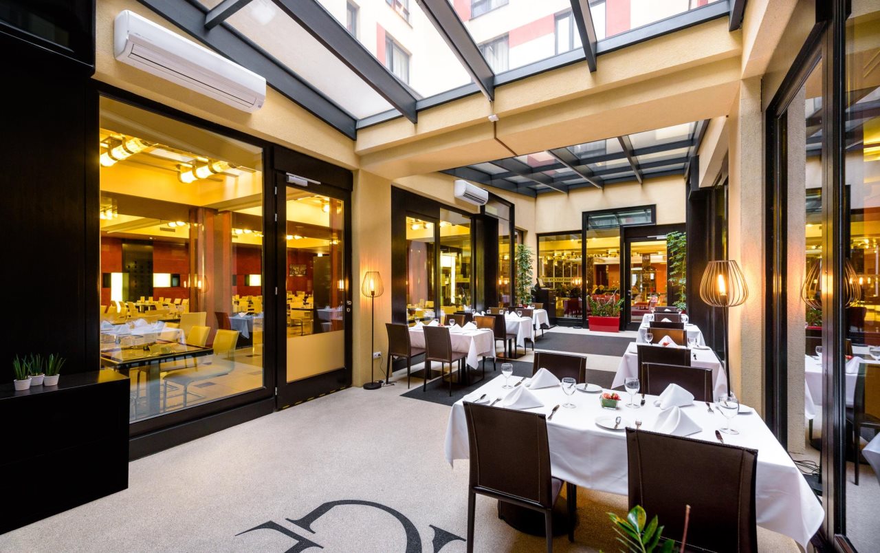 Grand Majestic Hotel Prague 18