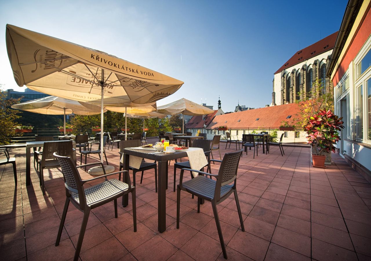 EA Hotel Juliš 18