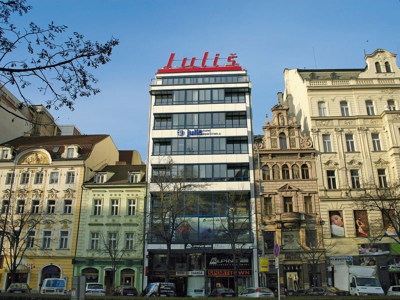 EA Hotel Juliš 24