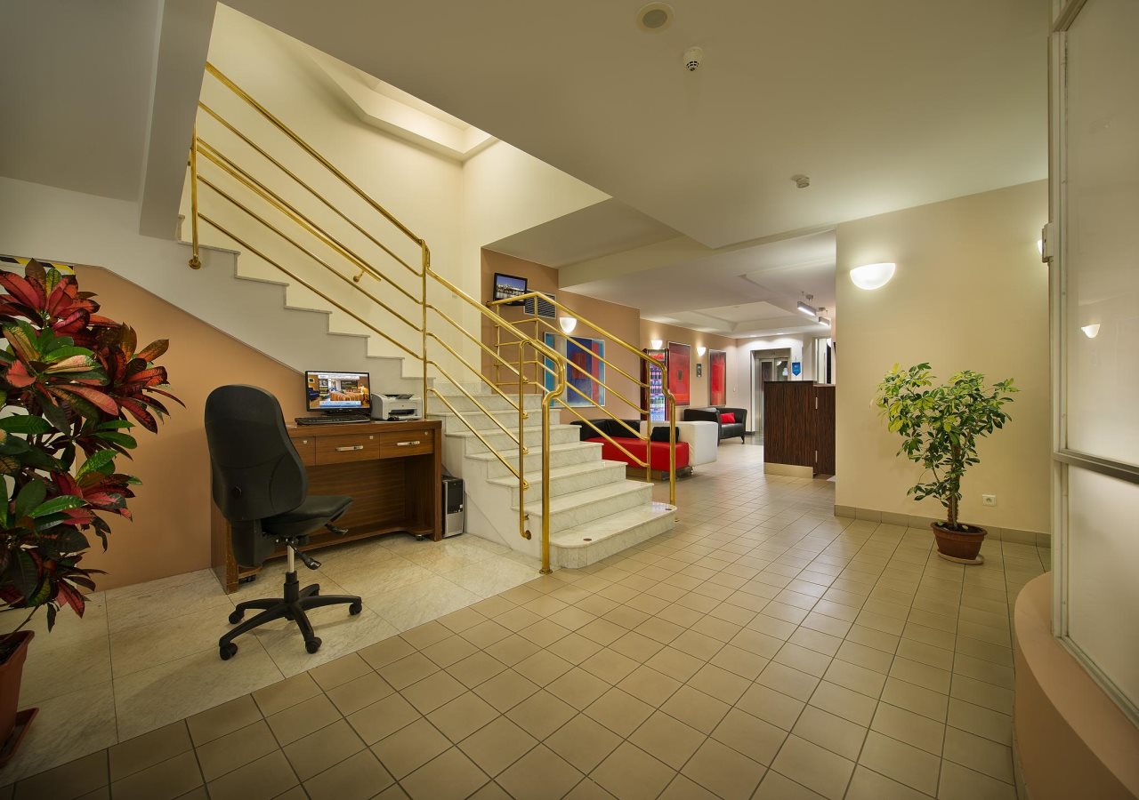 EA Hotel Juliš 8