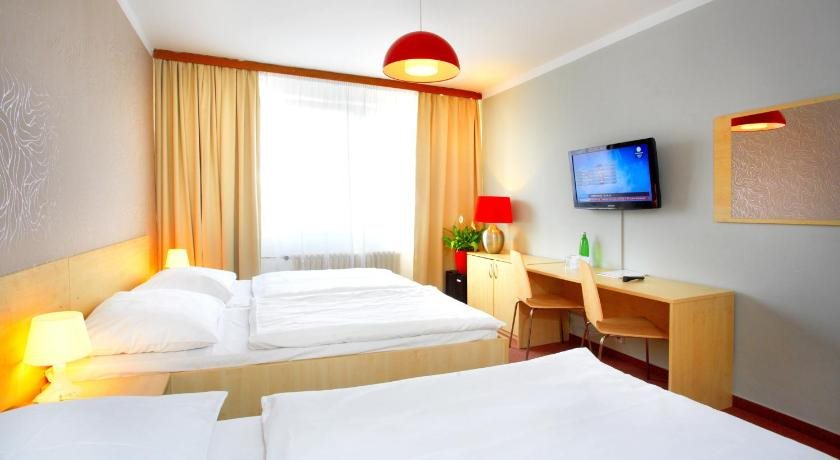 Hotel Charles Central 14