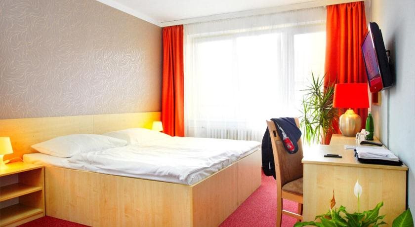 Hotel Charles Central 8