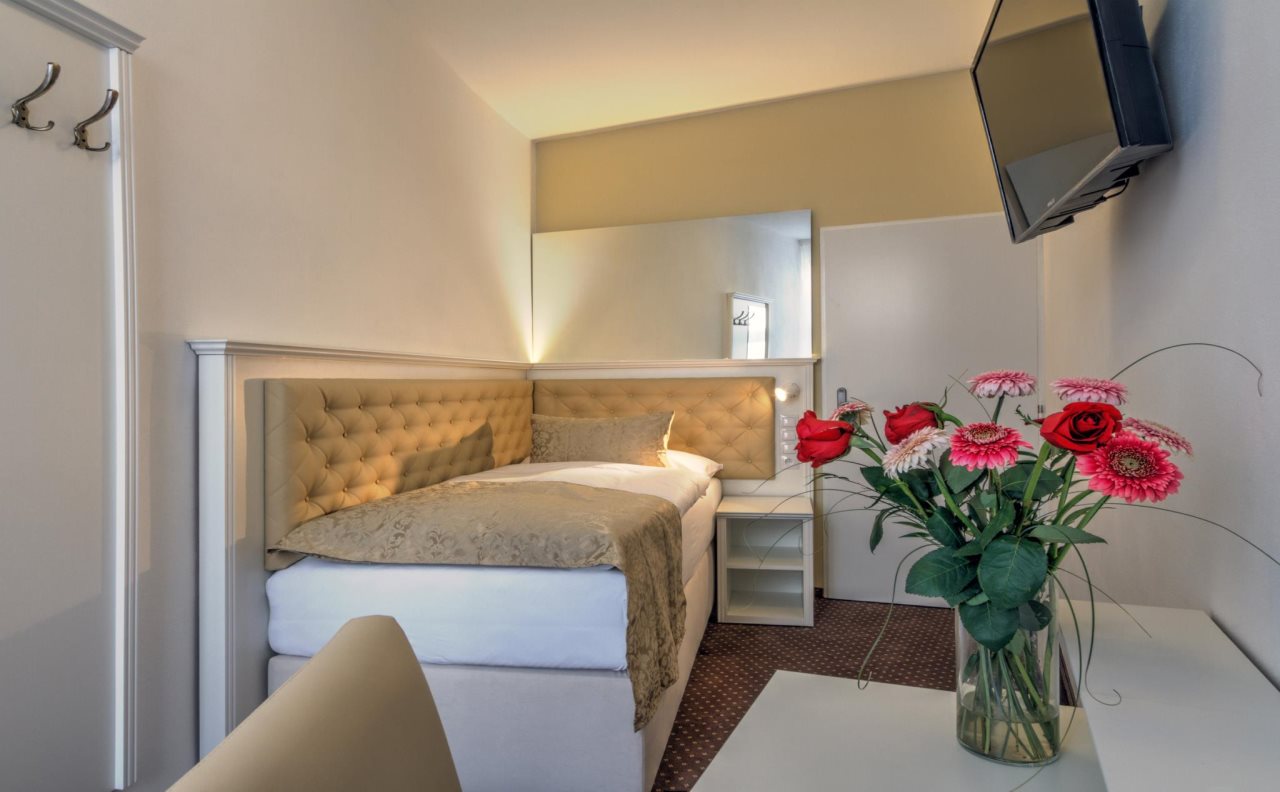 Hotel Taurus 12