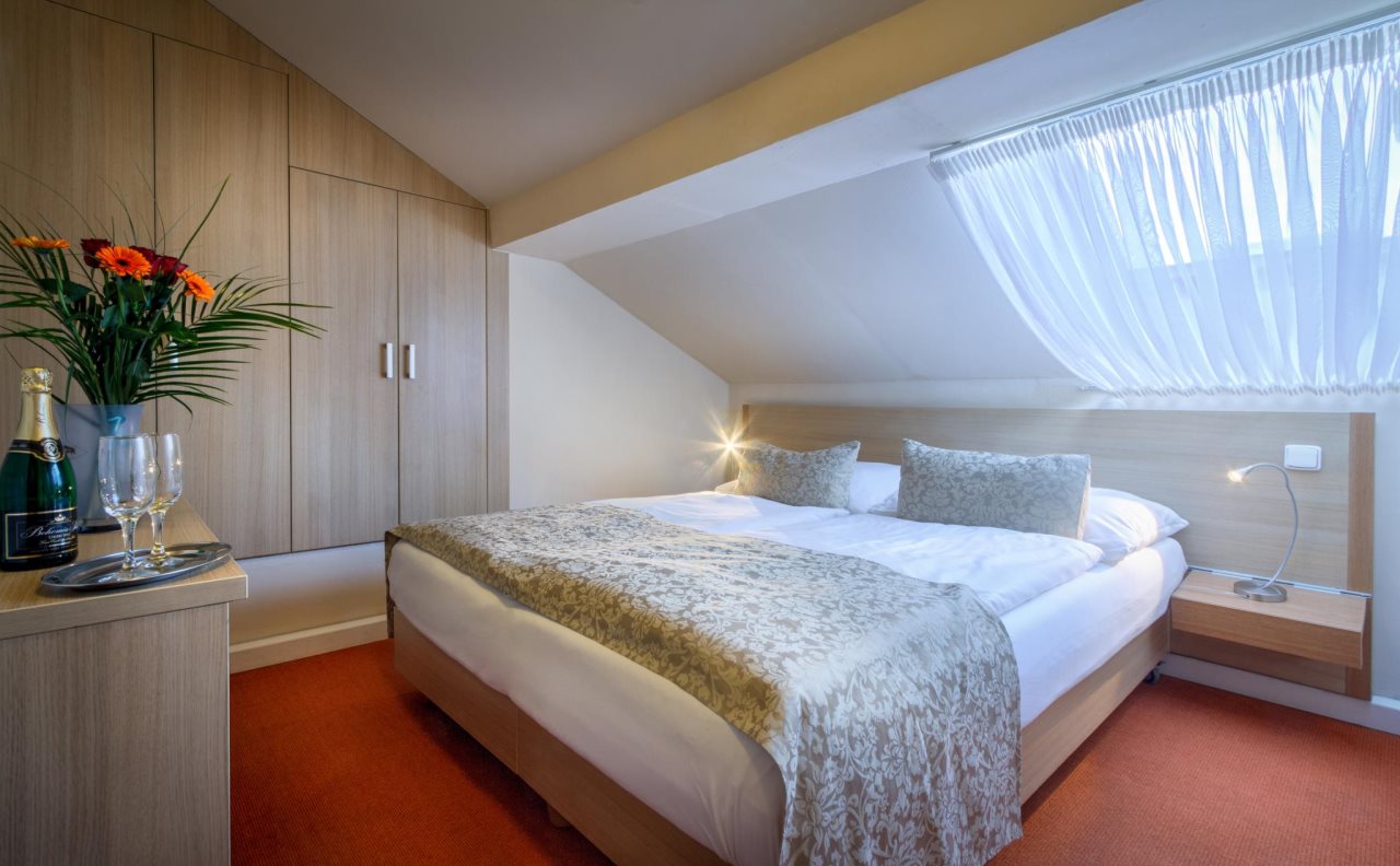 Hotel Taurus 2