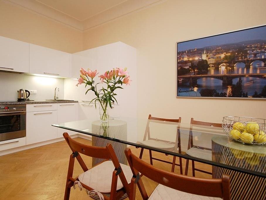 Royal Road Residence 14