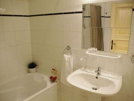 Royal Road Residence 5