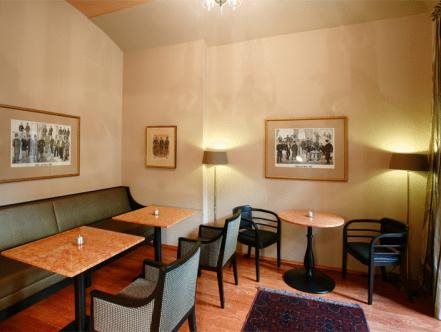 Hunger Wall Residence 15