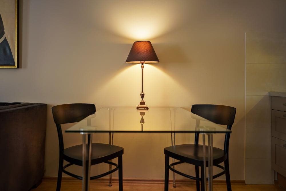 Hunger Wall Residence 22