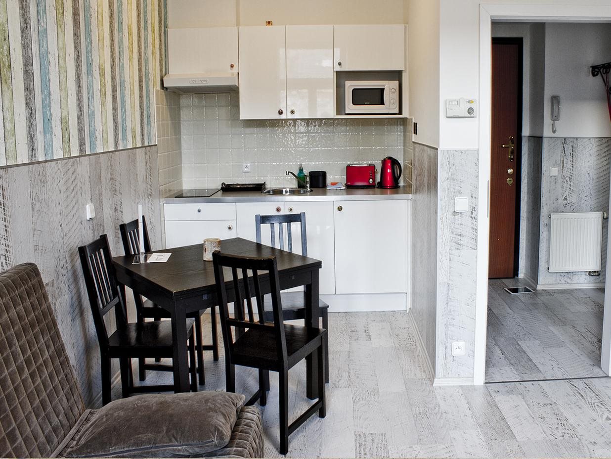 Royal Court Apartments 9
