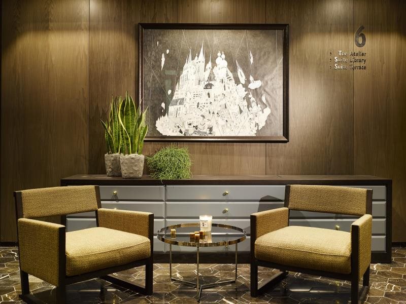 The Emblem Hotel 11
