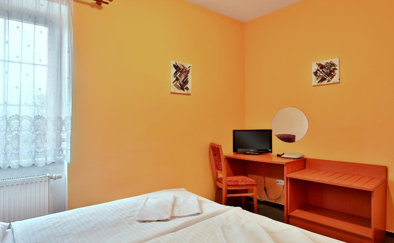 Attic 22