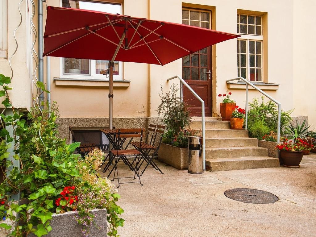 Hotel Cloister Inn 9