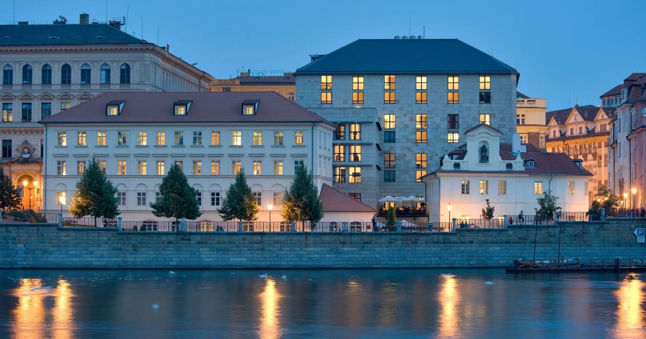 Four Seasons Hotel Prague 18