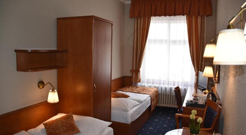 Hotel Arbes 12