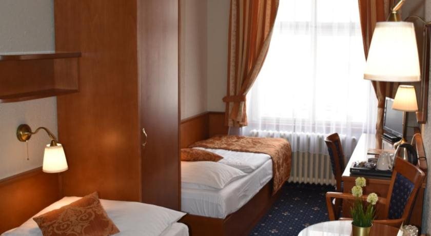 Hotel Arbes 14