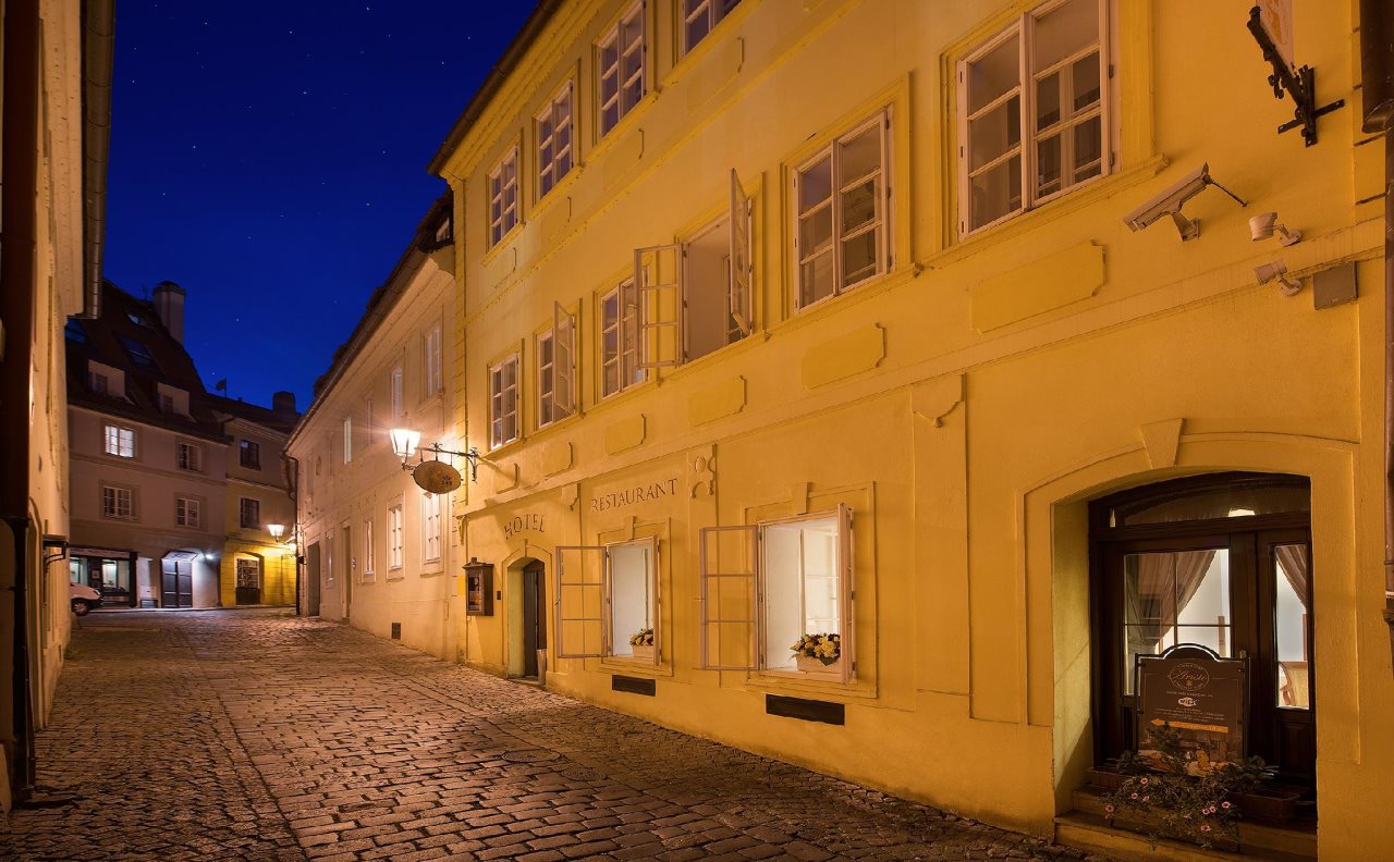 Boutique Hotel Constans 13